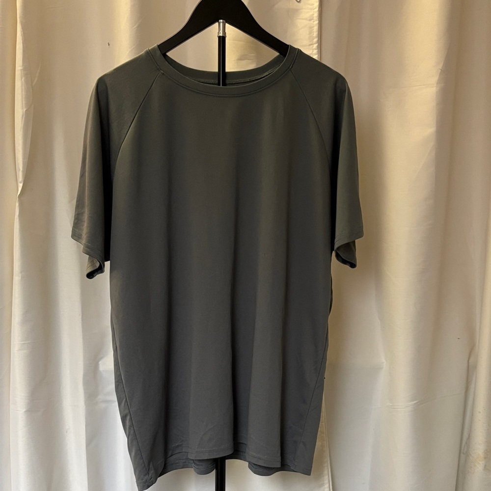 Men's Gray T-Shirt
